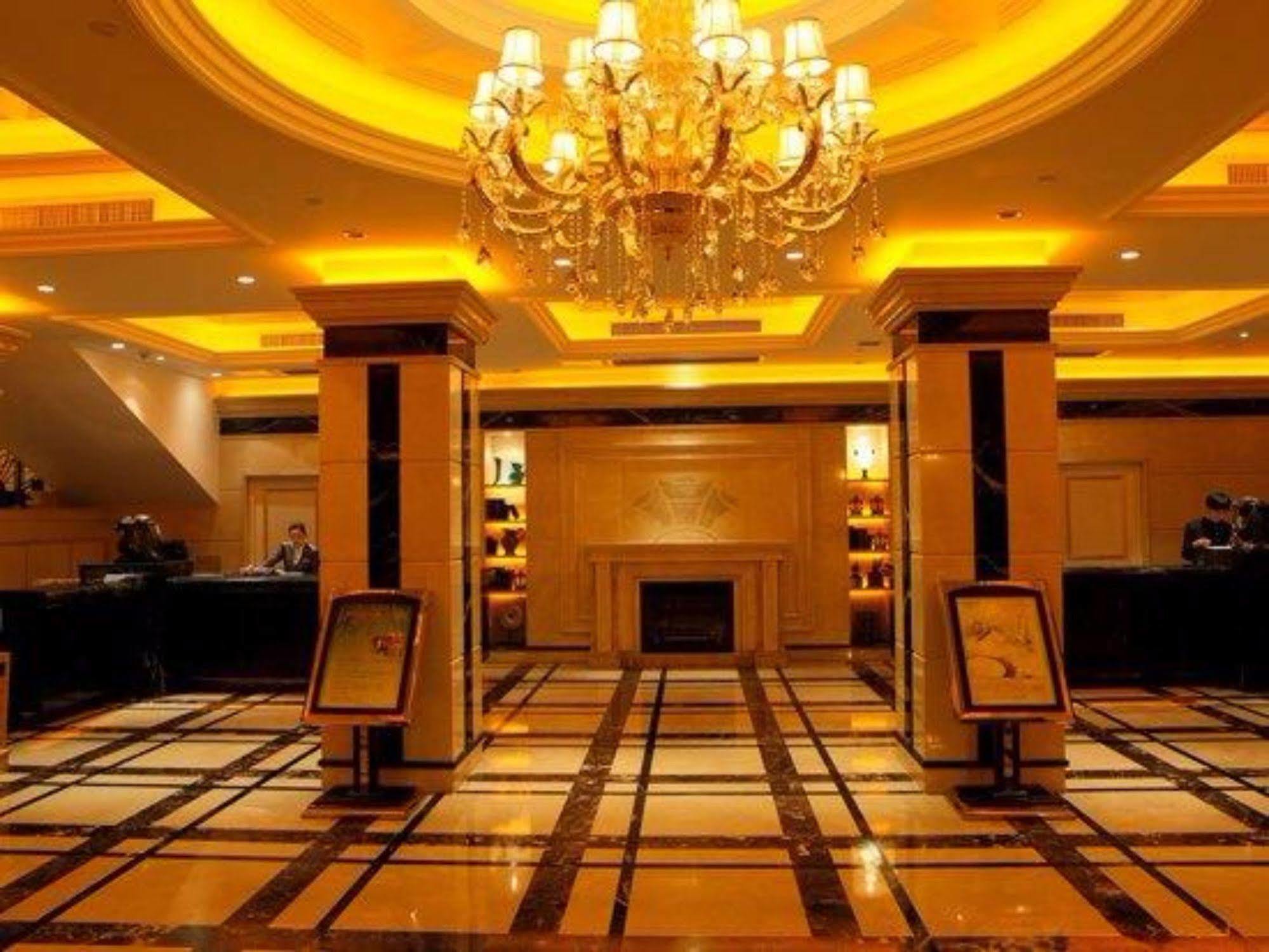 Jingli Hotel Нанкин Экстерьер фото